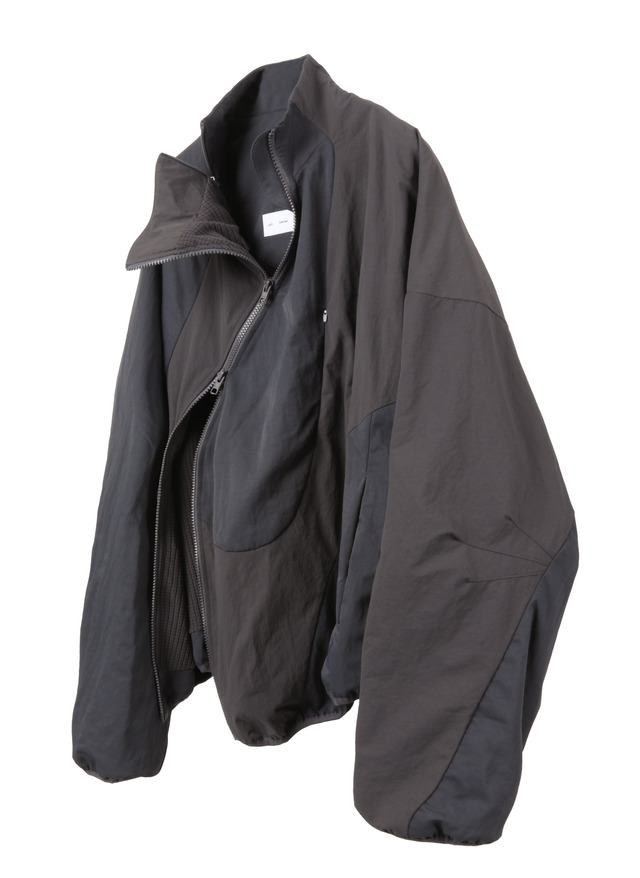 3.1 TECHNICAL JACKET RIGHT (CHARCOAL)